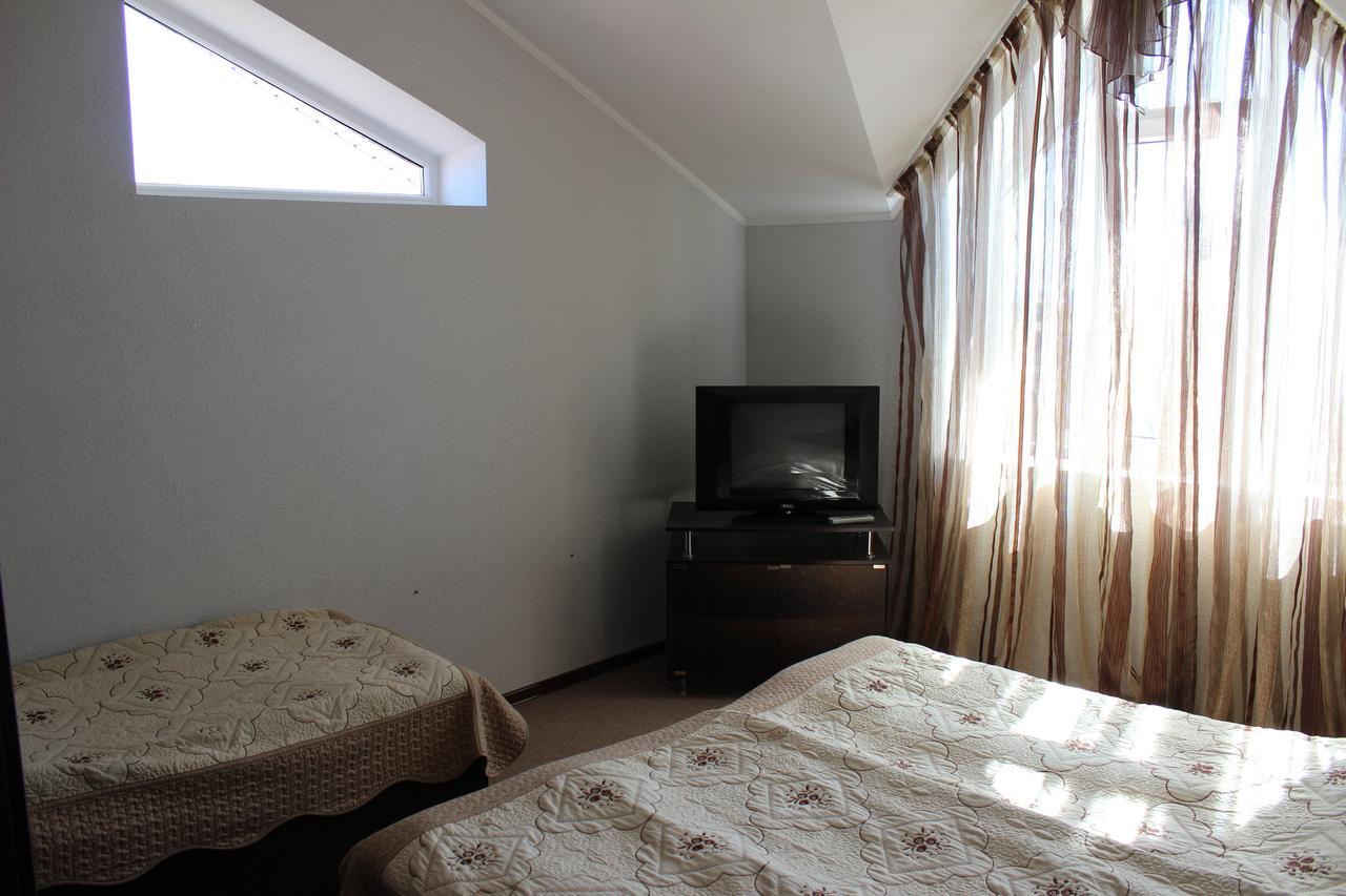 Zlata Inn Tamchy الغرفة الصورة