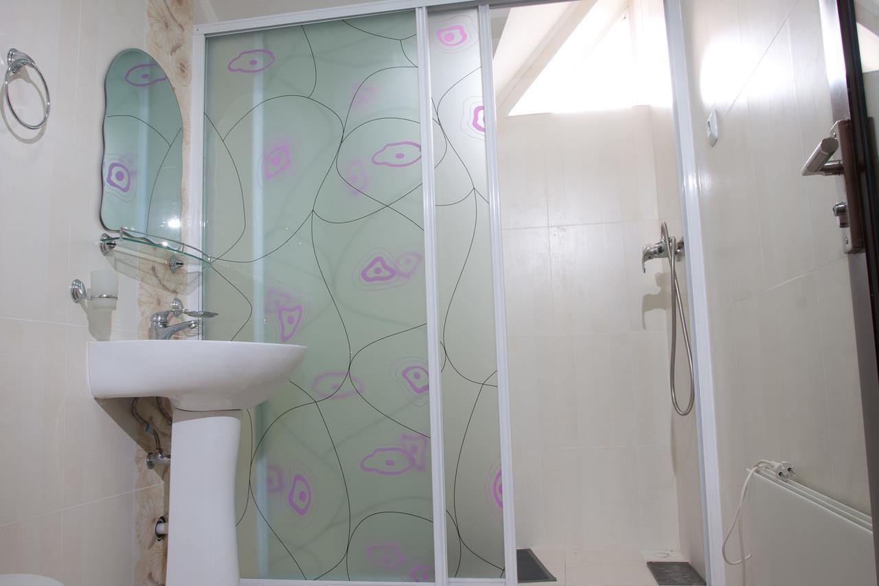 Zlata Inn Tamchy الغرفة الصورة